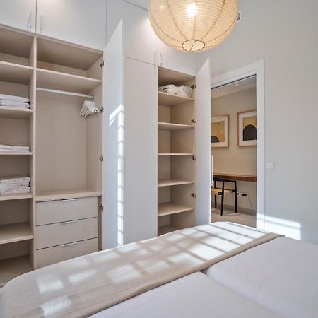 Sitges Spaces Garden Condo-2 Bedrooms, 2 Bathrooms, Garden Terrace, Near Center, Sleeps Up To 6- Monthly Rentals Only Екстер'єр фото