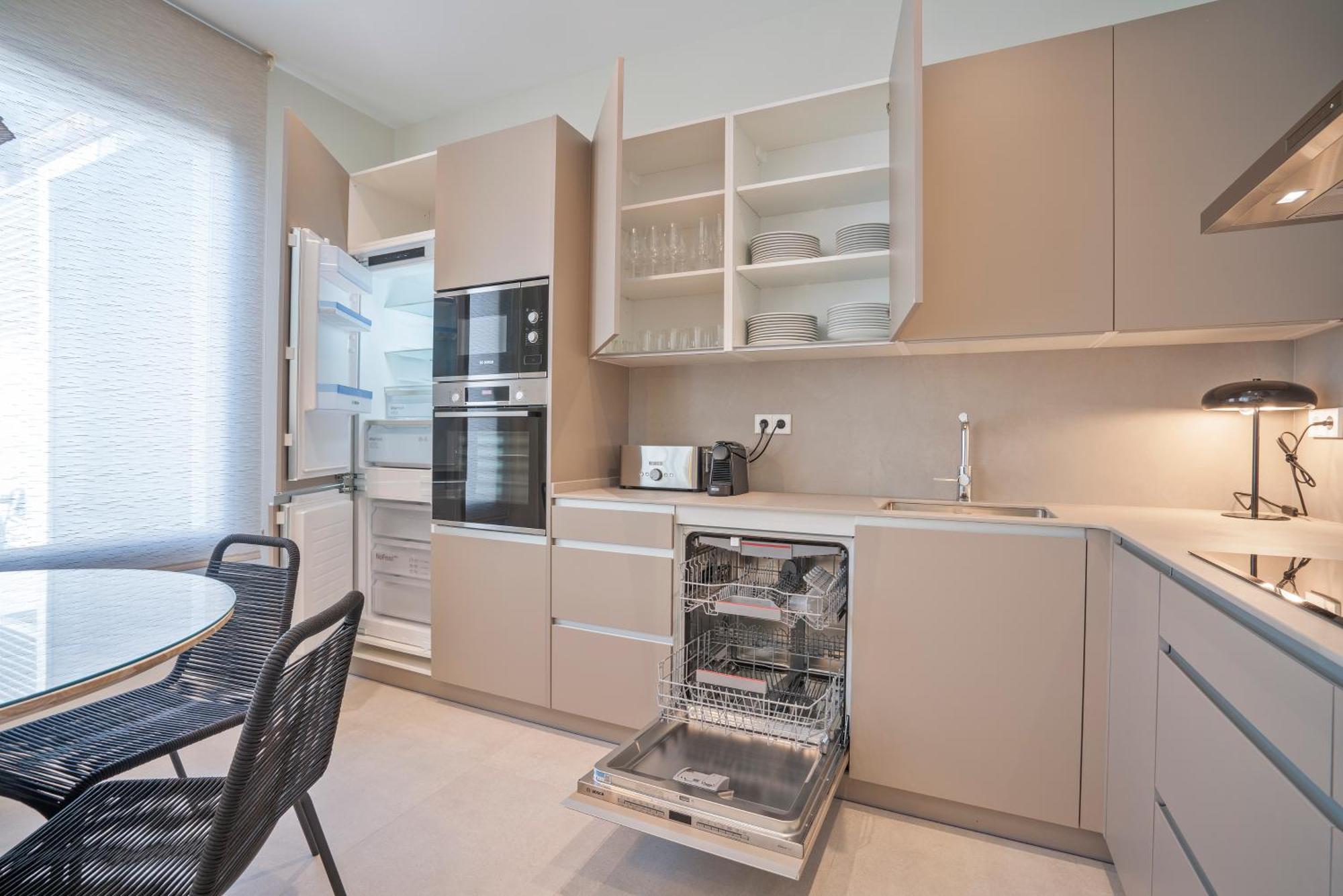Sitges Spaces Garden Condo-2 Bedrooms, 2 Bathrooms, Garden Terrace, Near Center, Sleeps Up To 6- Monthly Rentals Only Екстер'єр фото