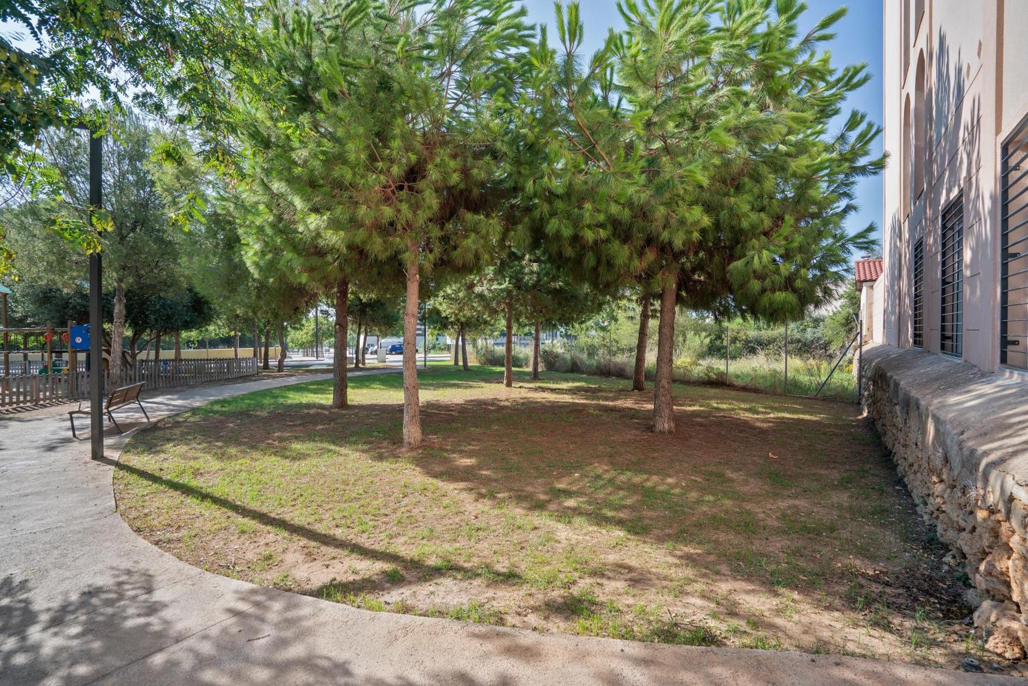Sitges Spaces Garden Condo-2 Bedrooms, 2 Bathrooms, Garden Terrace, Near Center, Sleeps Up To 6- Monthly Rentals Only Екстер'єр фото